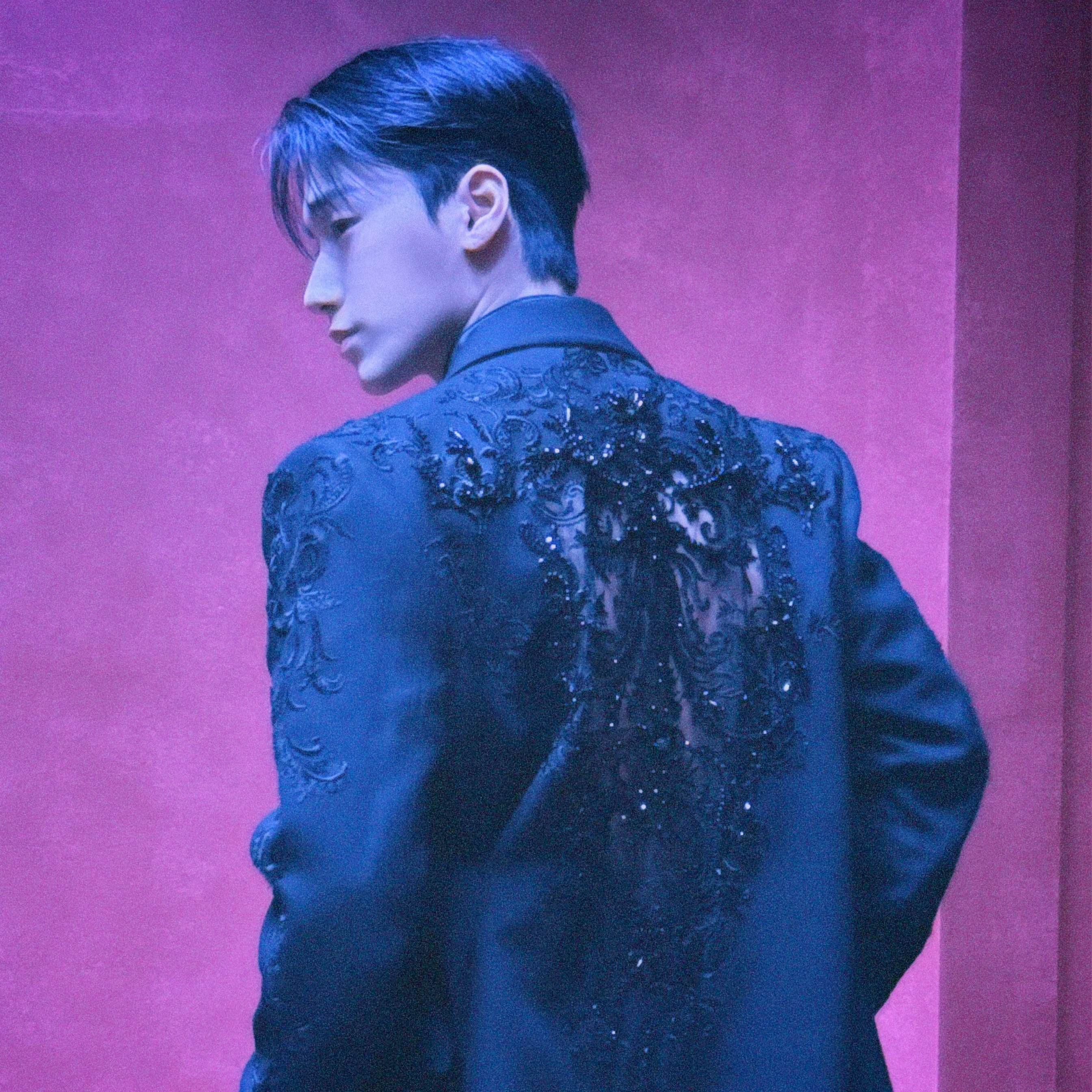 Behind-the-scenes cut of San (ATEEZ)