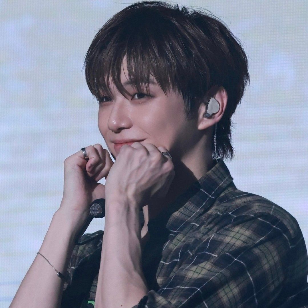 강다니엘 최근 활동샷