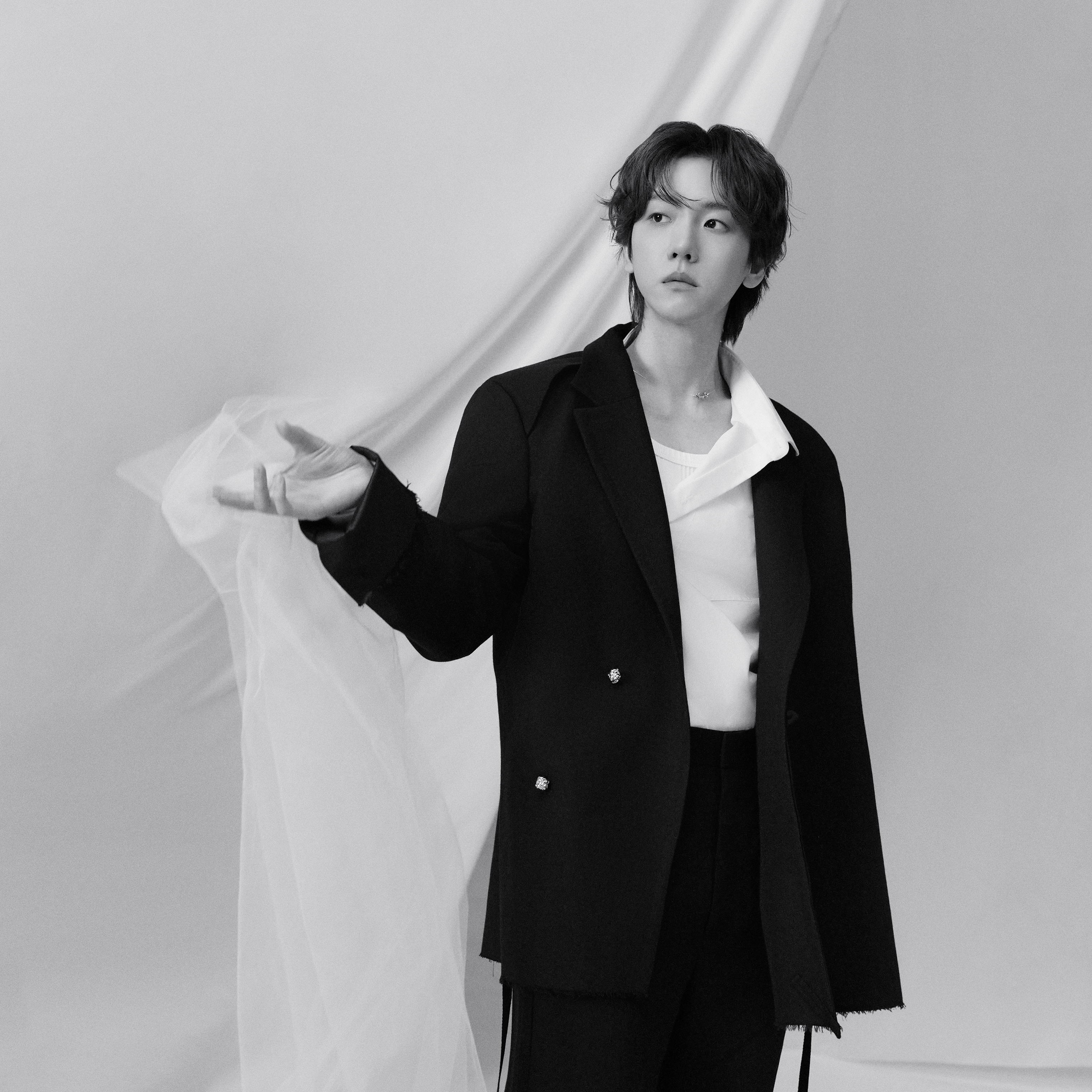 Behind-the-scenes cut of Baekhyun (EXO)