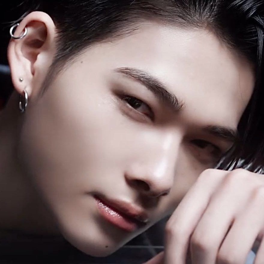 NI-KI (ENHYPEN)的最新活動照片