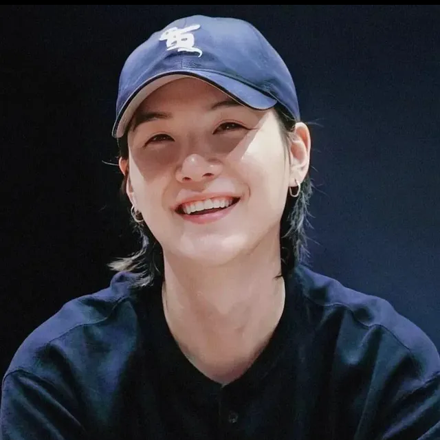 SUGA (防彈少年團)的幕後花絮