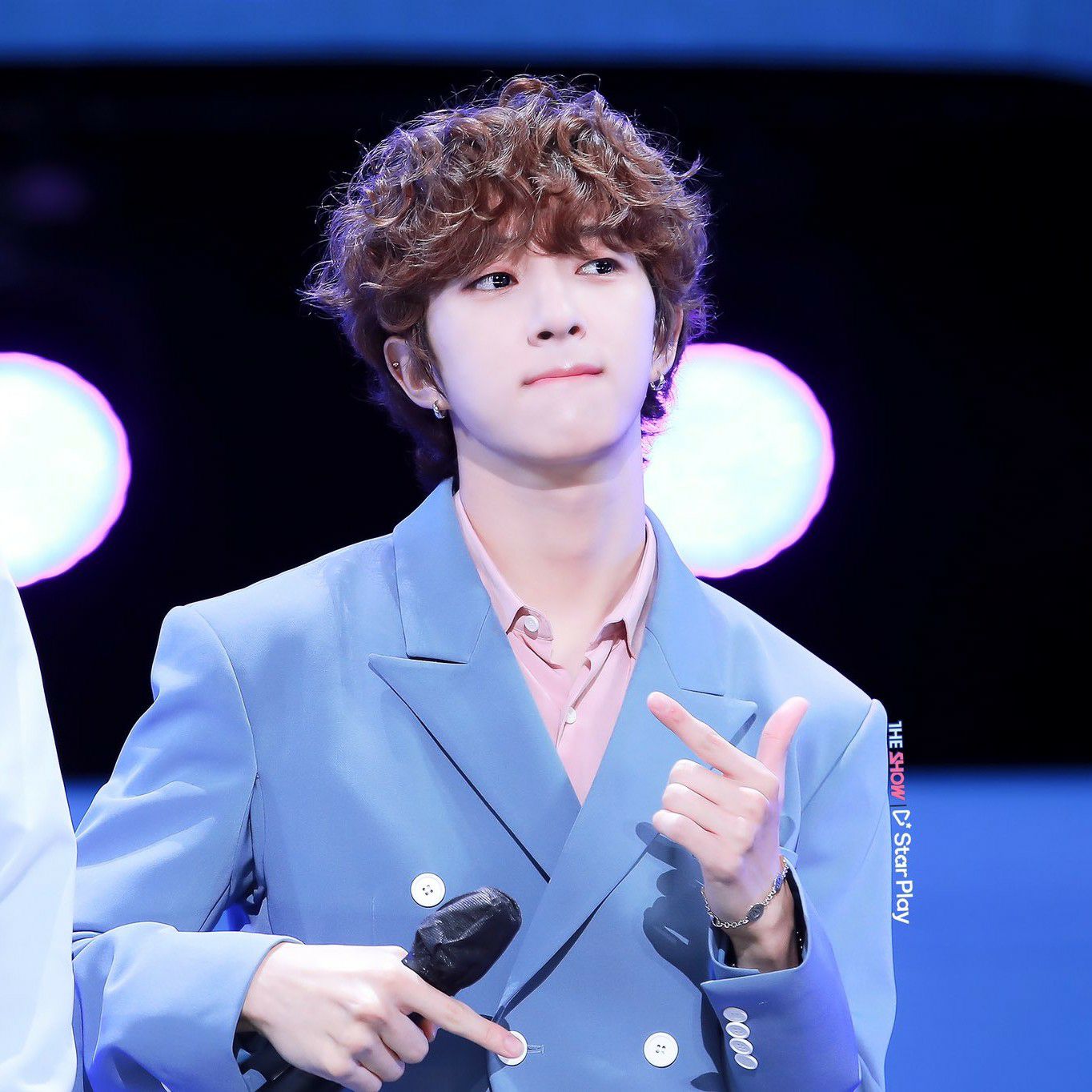 Recent activity shot of Bong Jaehyun (Golden Child)