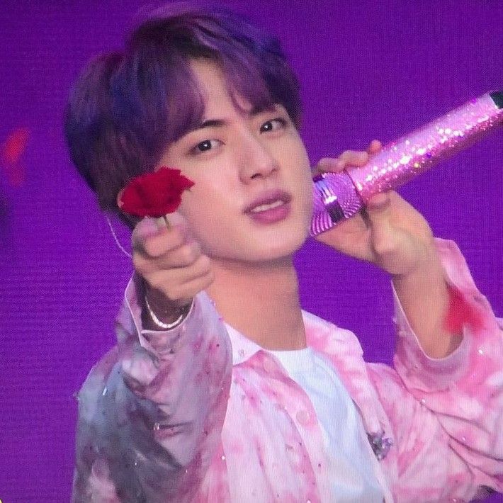 A moment captured by Jin (BTS)'s fan