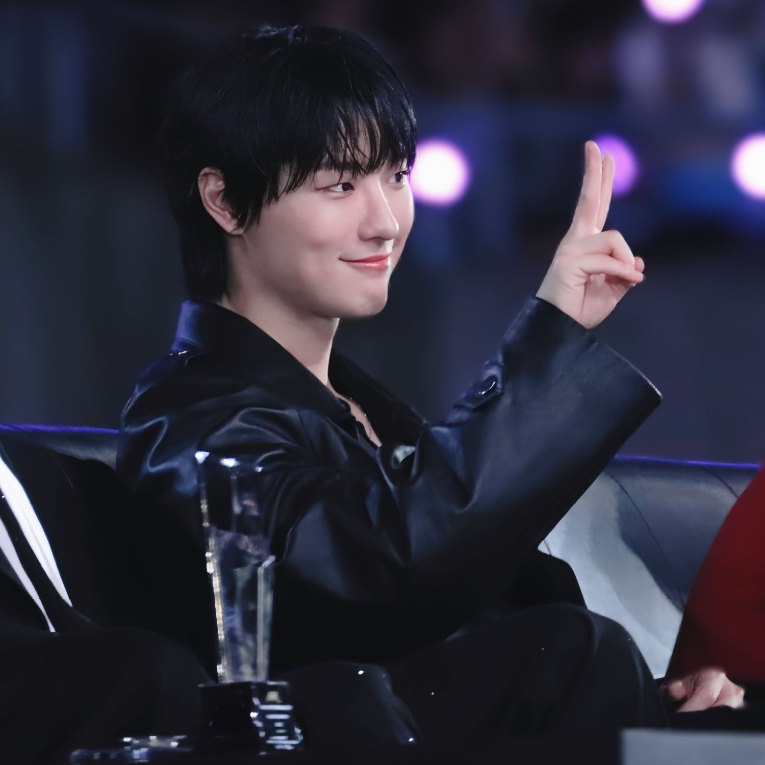 Behind-the-scenes cut of WOODZ