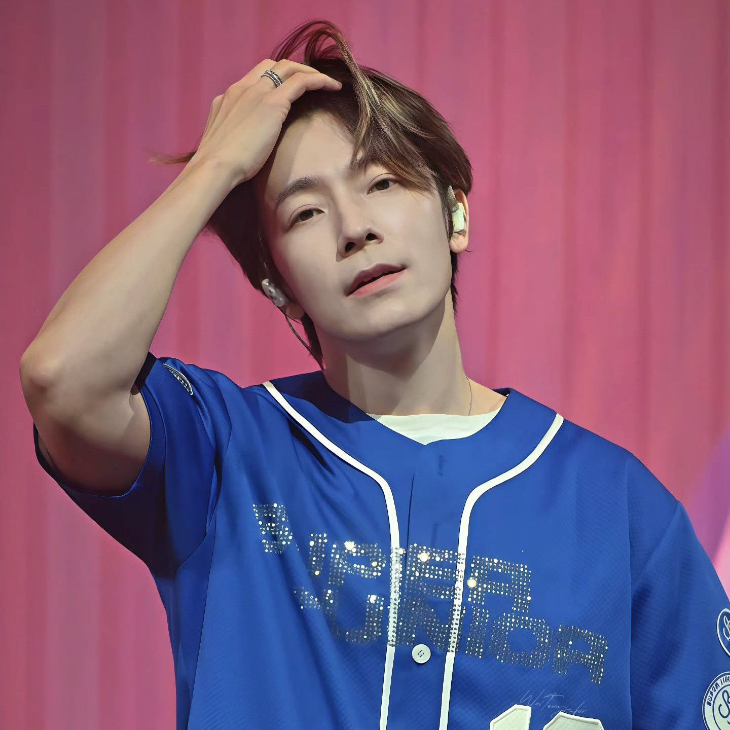 Latest photo of Donghae (Super Junior)