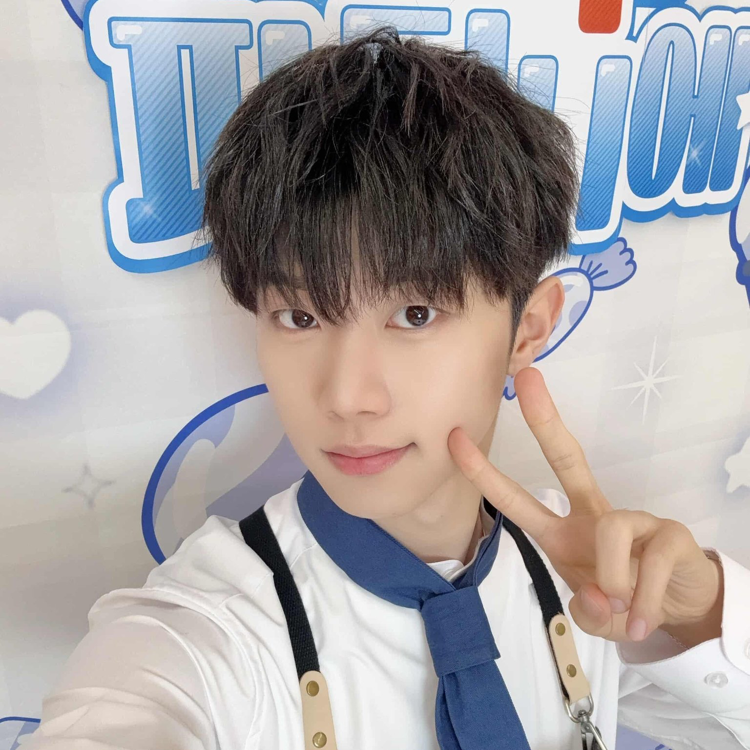 Behind-the-scenes cut of Hyunwoo (Xikers)