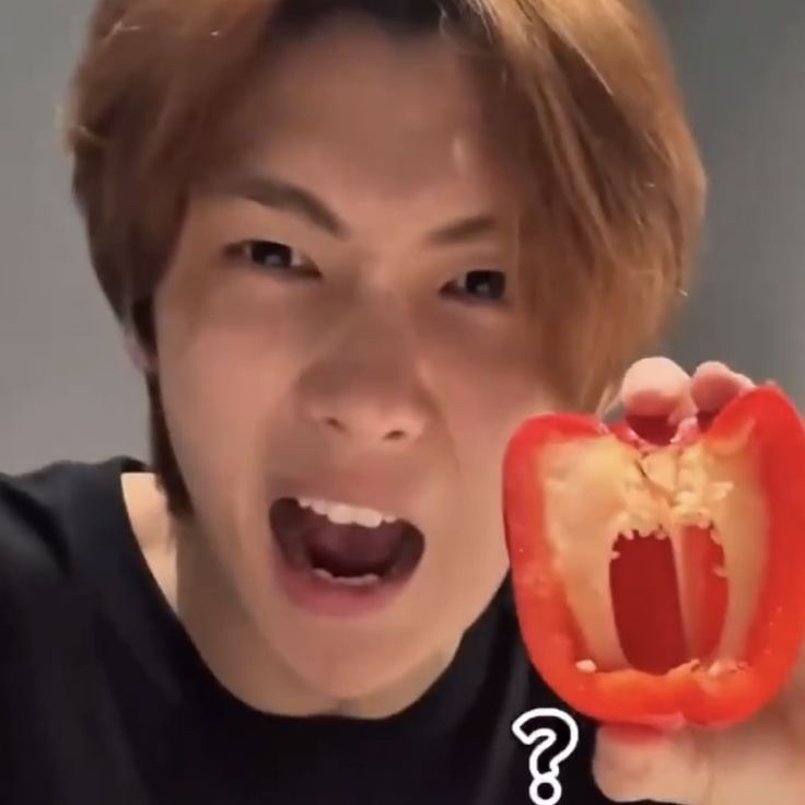 Behind-the-scenes cut of TWS