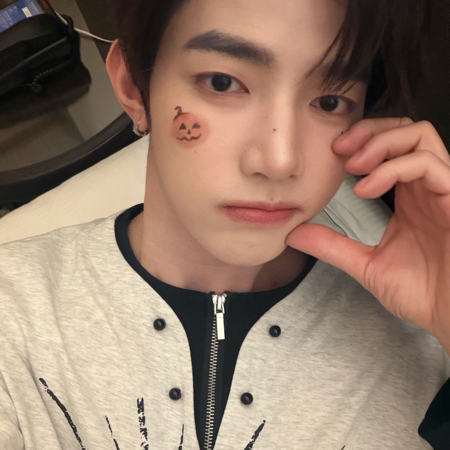 Latest photo of Zhang Hao (ZEROBASEONE)