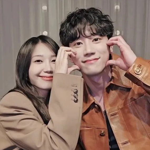 Behind-the-scenes cut of Lee Junyoung