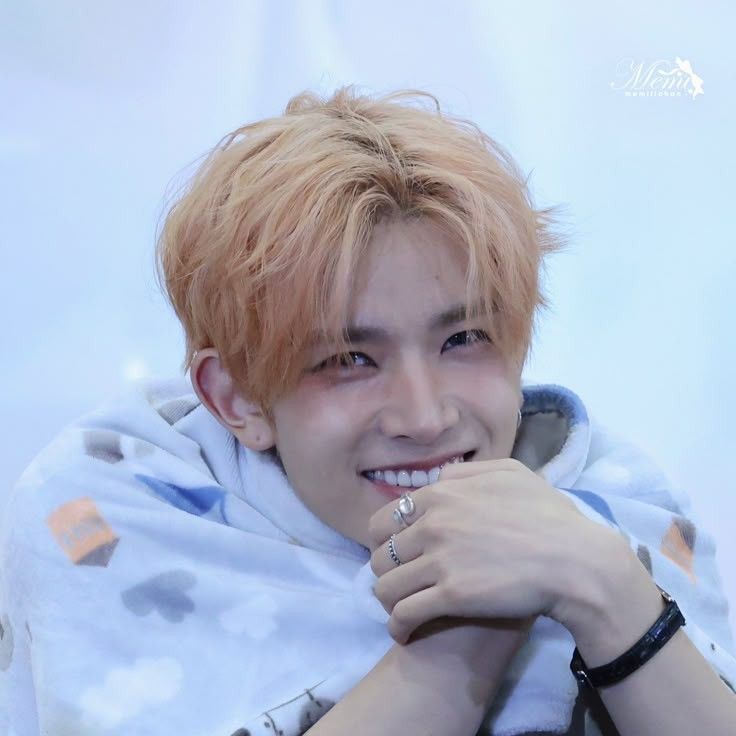 Foto aktivitas terbaru Heeseung (ENHYPEN)