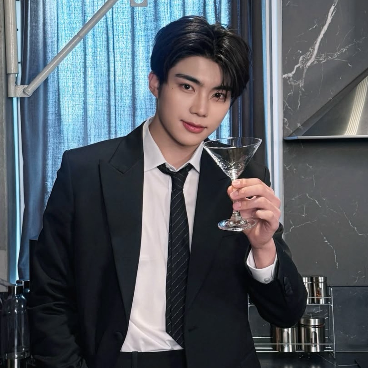 Recent activity shot of Park Gunwook (ZEROBASEONE)