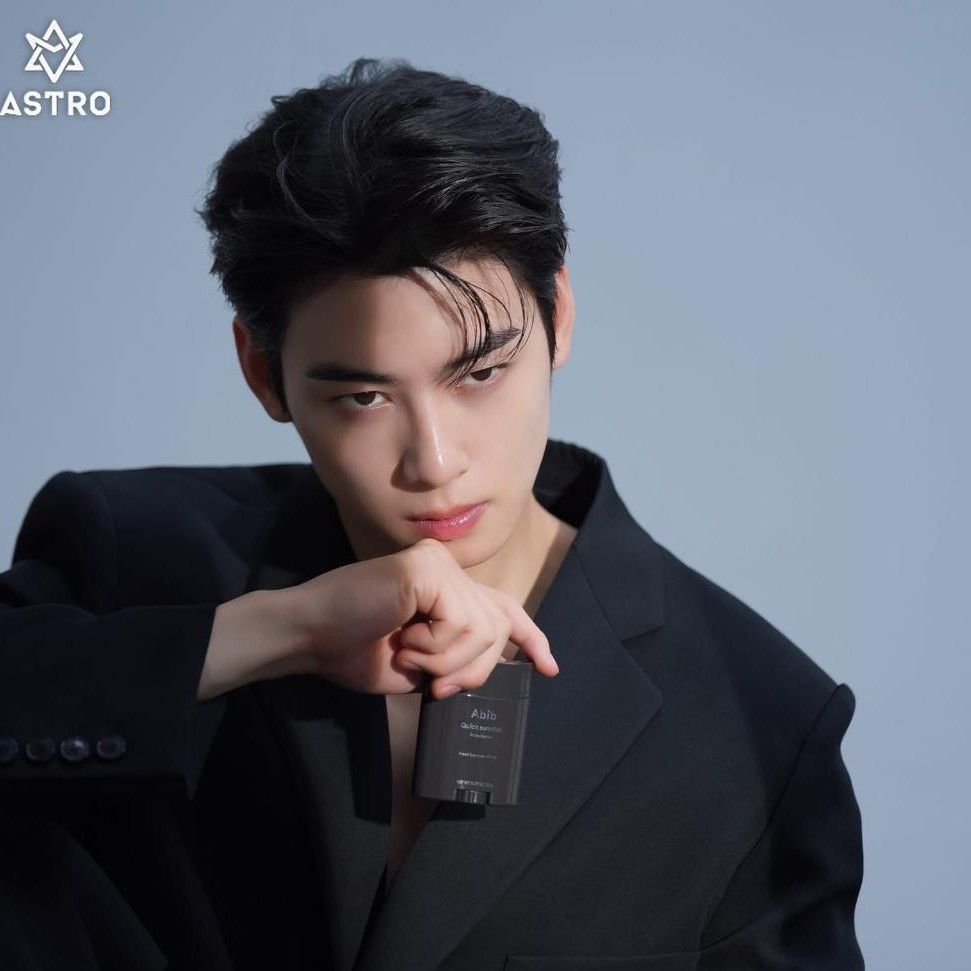 아스트로의 최신 사진