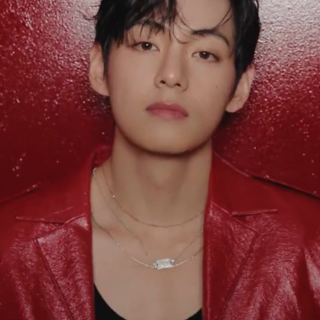 뷔 (방탄소년단) 최근 활동샷