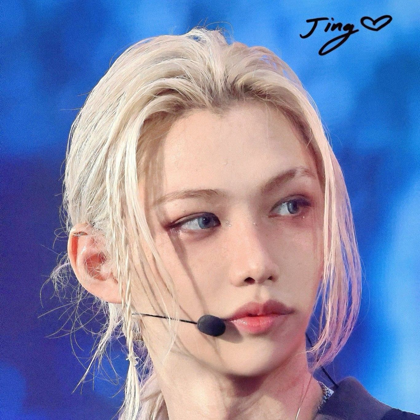 Foto aktivitas terbaru Felix (Stray Kids)