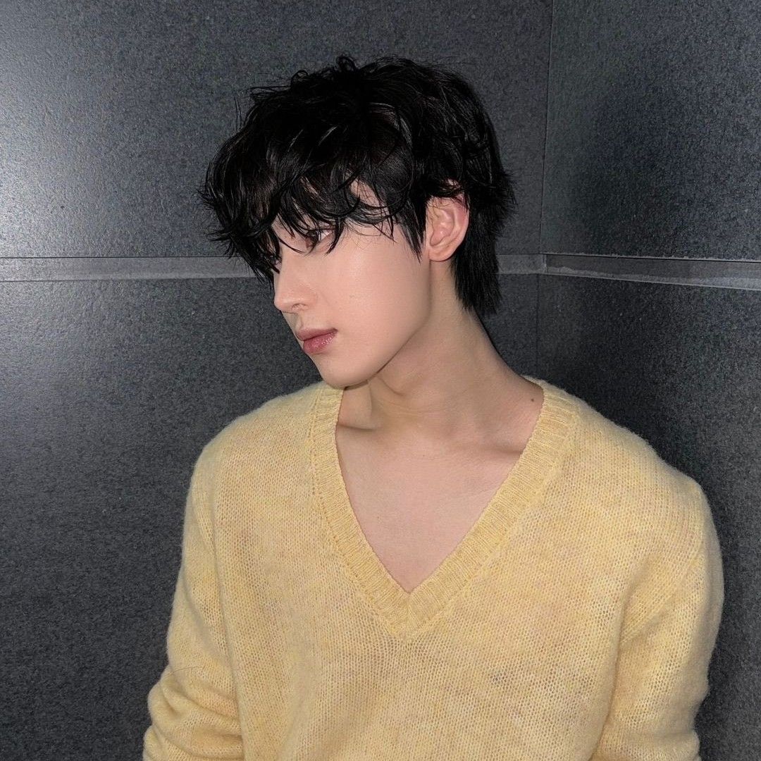 Foto aktivitas terbaru Sunoo (ENHYPEN)