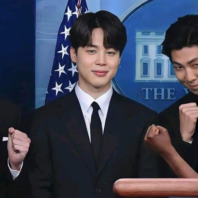 A moment captured by Jimin (BTS)'s fan