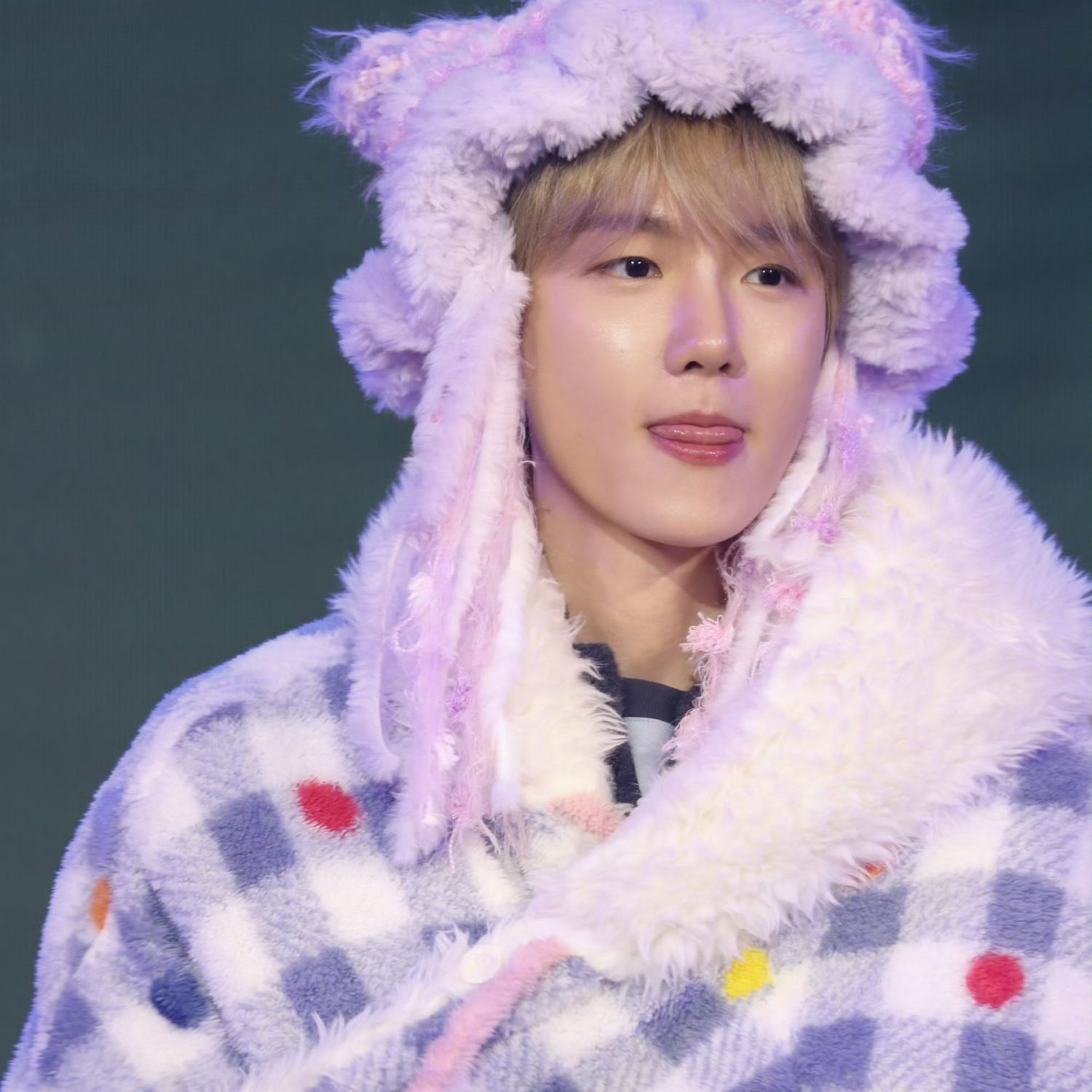 백현 (EXO) 최근 활동샷