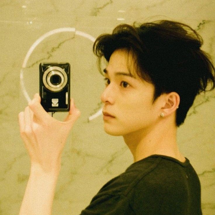 Behind-the-scenes cut of Asahi (TREASURE)