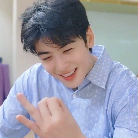 A moment captured by Eunwoo (ASTRO)'s fan