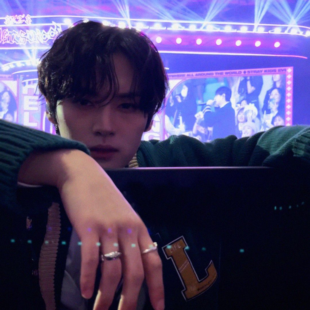 Lee Know (Stray Kids)粉丝拍下的瞬间