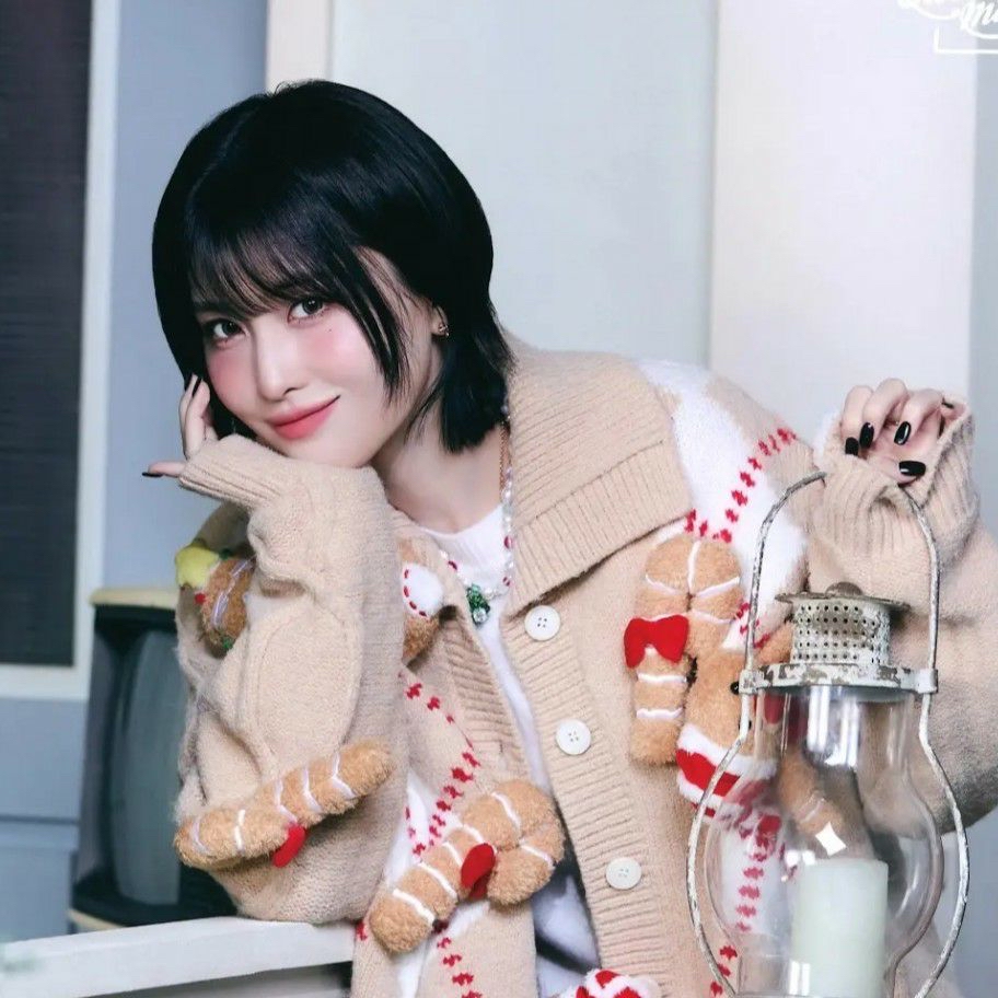 A moment captured by Momo (TWICE)'s fan