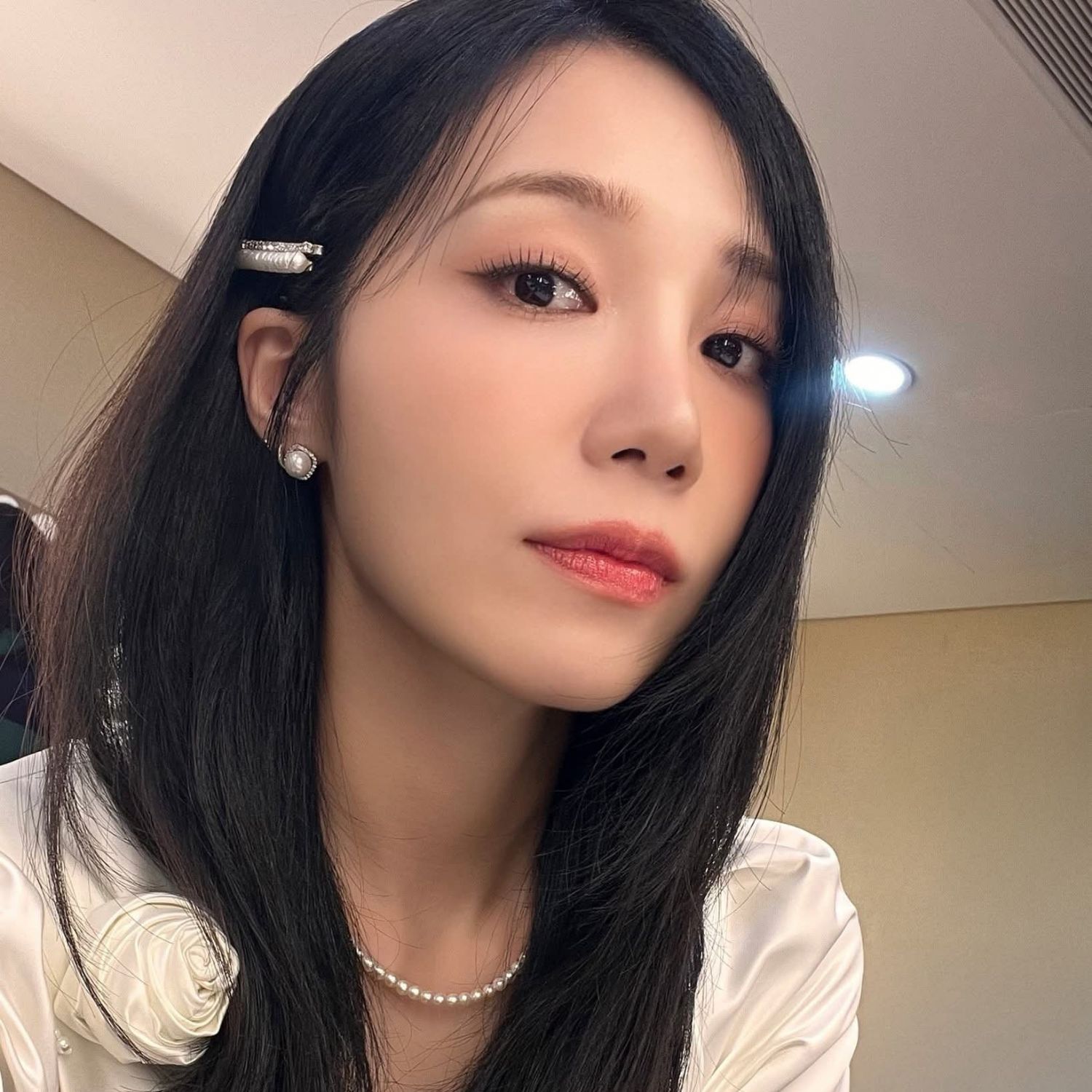 Momen yang diabadikan oleh penggemar Jeong Eunji (Apink)