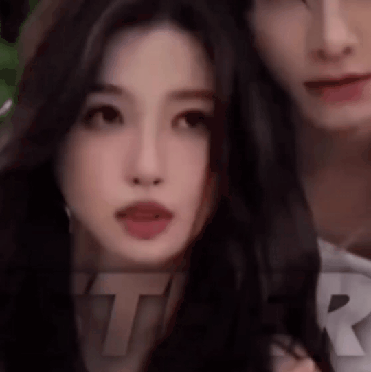 A moment captured by Esther Yu's fan