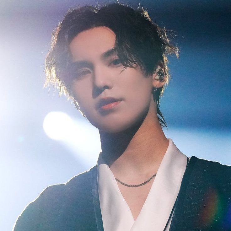 A moment captured by Rocky's fan