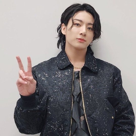 Foto aktivitas terbaru Jungkook (BTS)