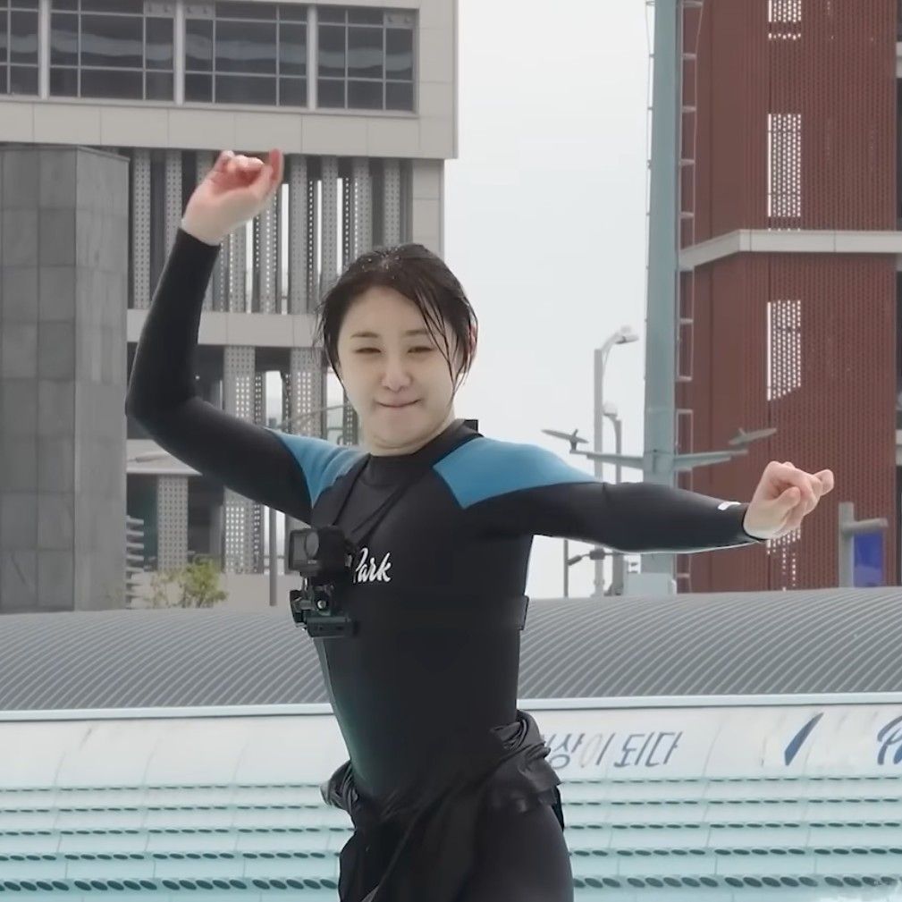 Latest photo of Lee Chaeyeon