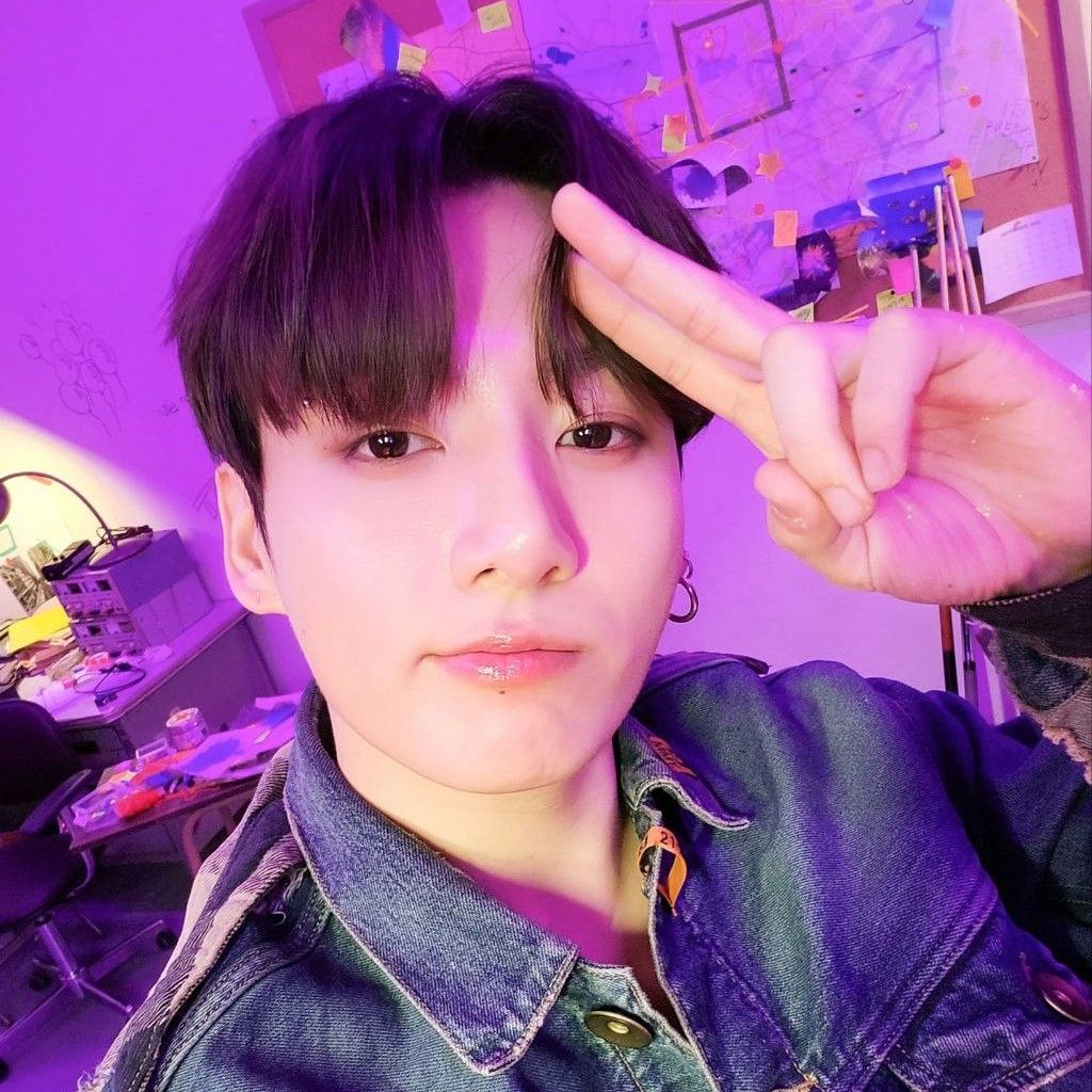 정국 (방탄소년단) 최근 활동샷