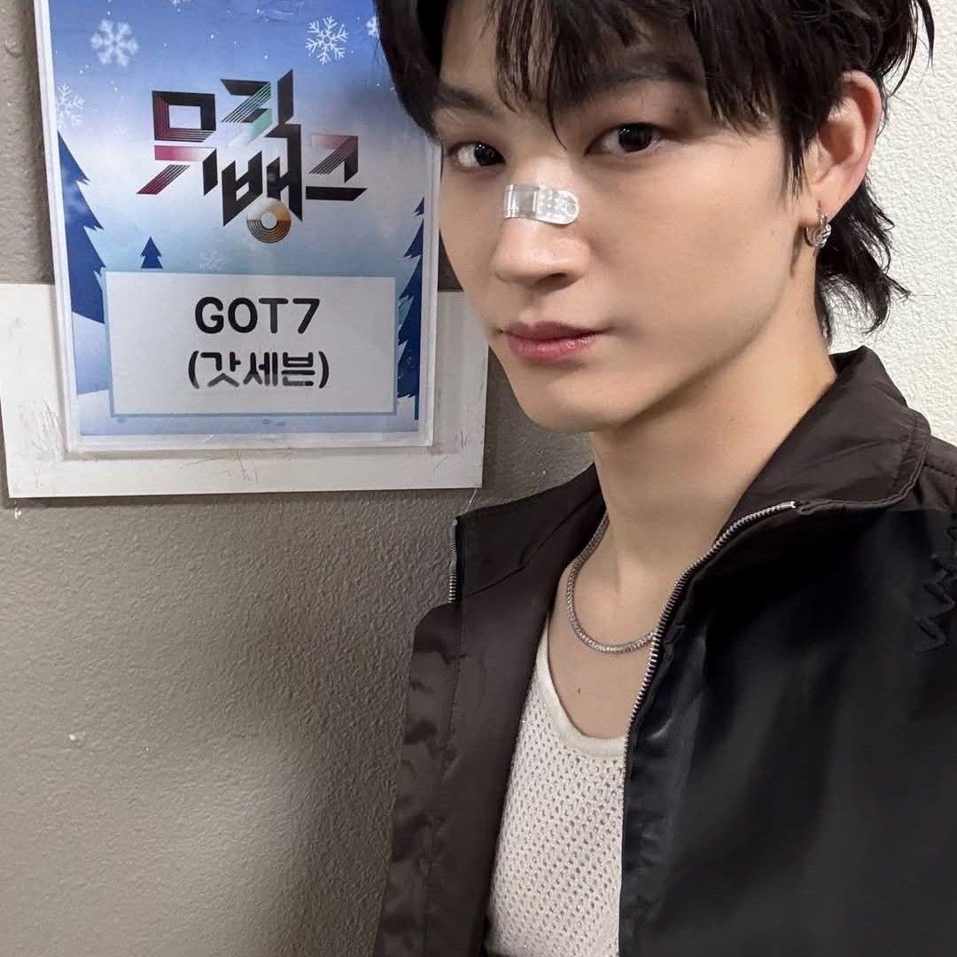 A moment captured by JAY B (GOT7)'s fan