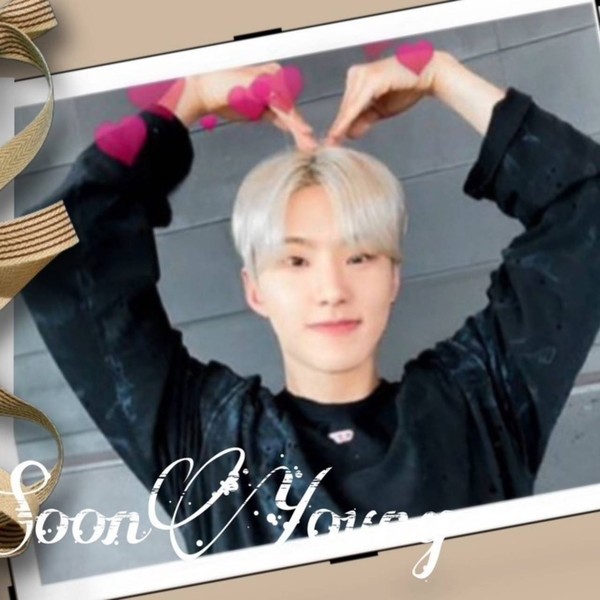 Signature photo of Hoshi (SEVENTEEN) capturing their charm