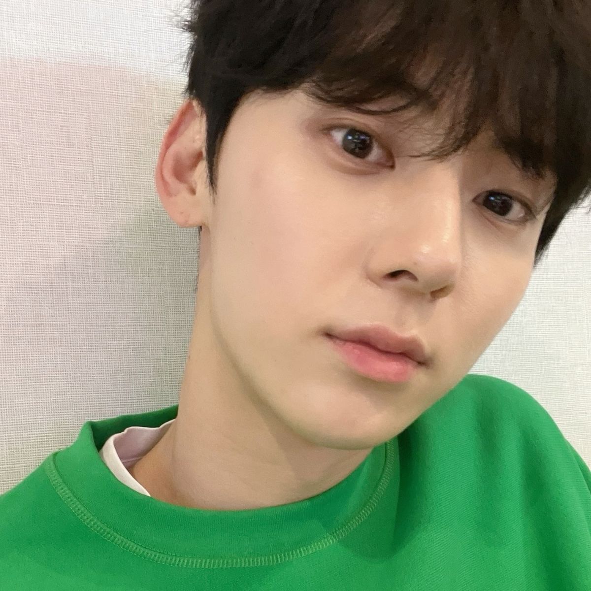 Recent activity shot of Hwang Minhyun