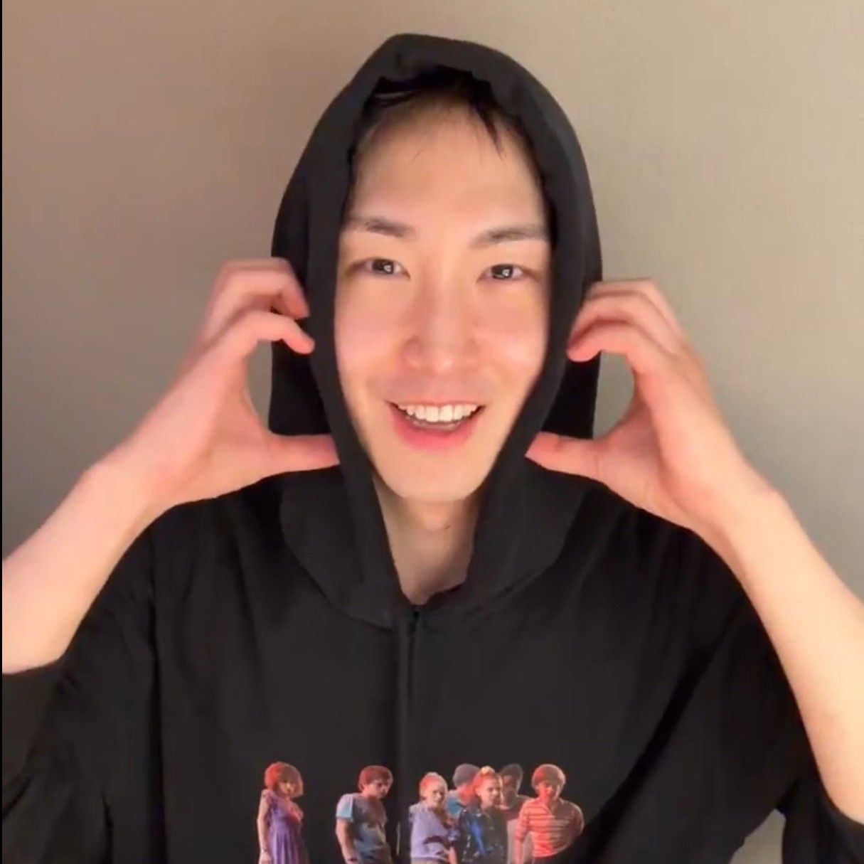 Behind-the-scenes cut of Shinwon (PENTAGON)