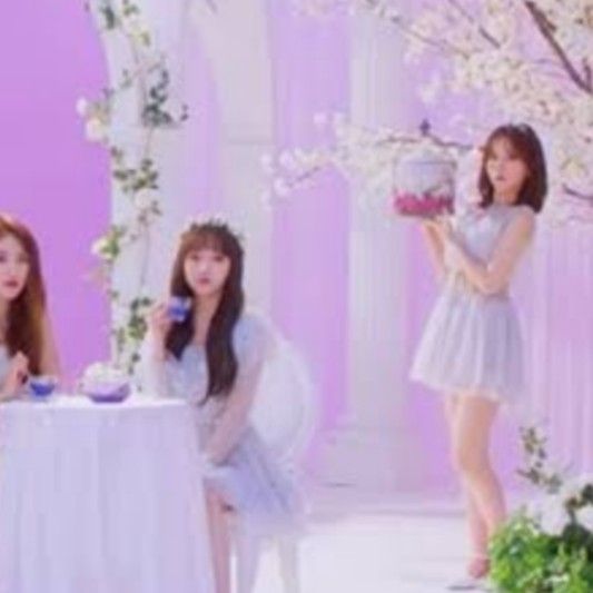 Latest photo of Lovelyz