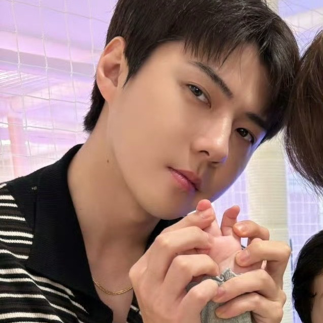 세훈 (EXO)의 비하인드 컷