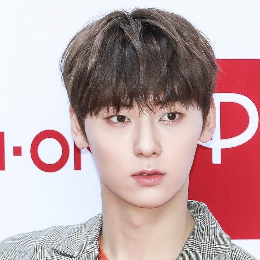 Recent activity shot of Hwang Minhyun