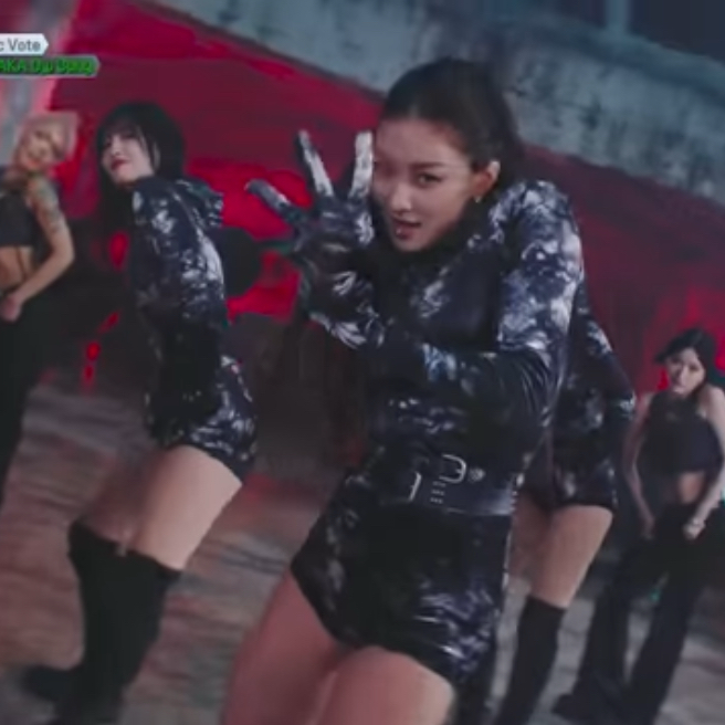 志效 (TWICE)的幕後花絮