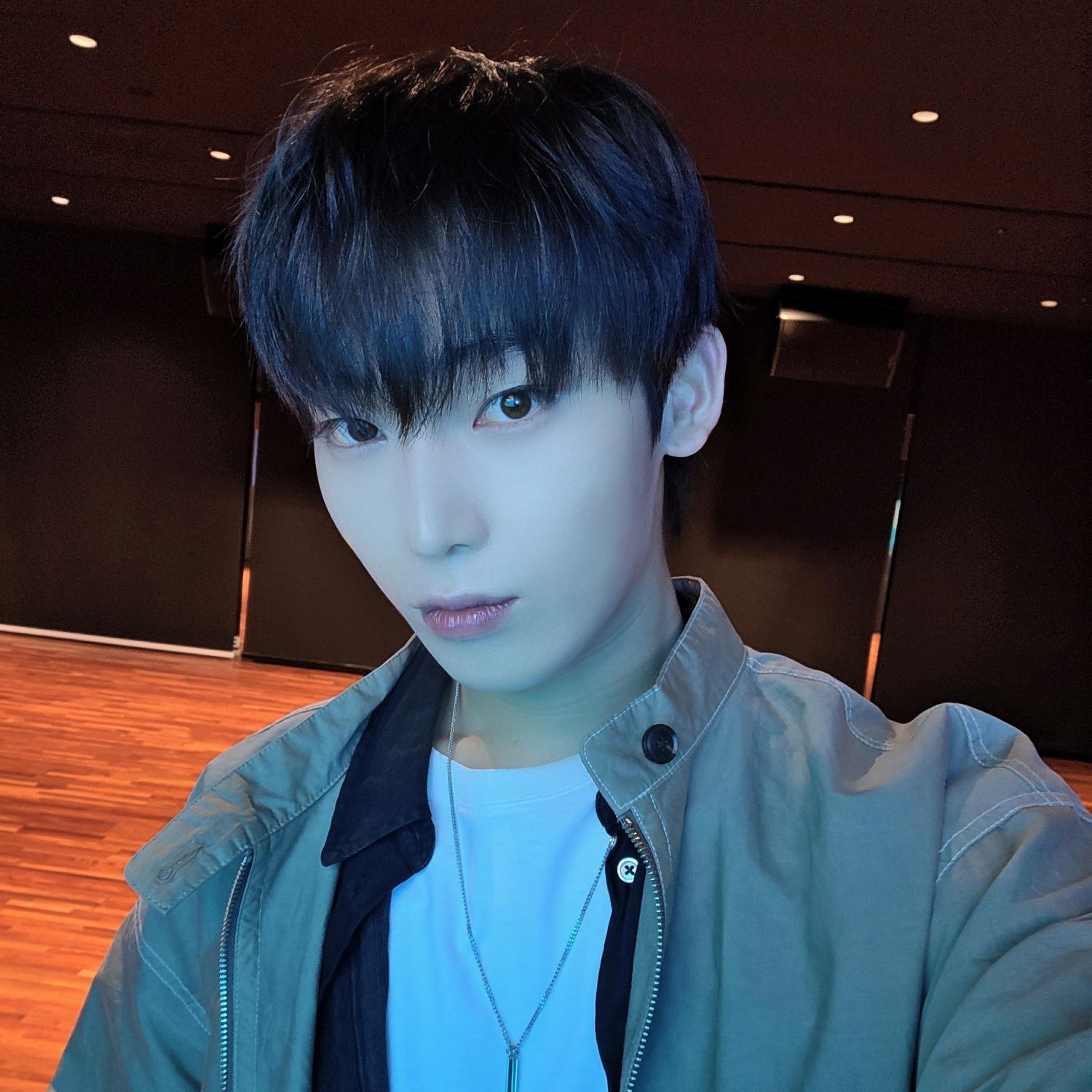 선우 (ENHYPEN)의 비하인드 컷