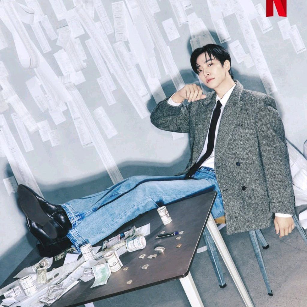 Behind-the-scenes cut of Junho (2PM)