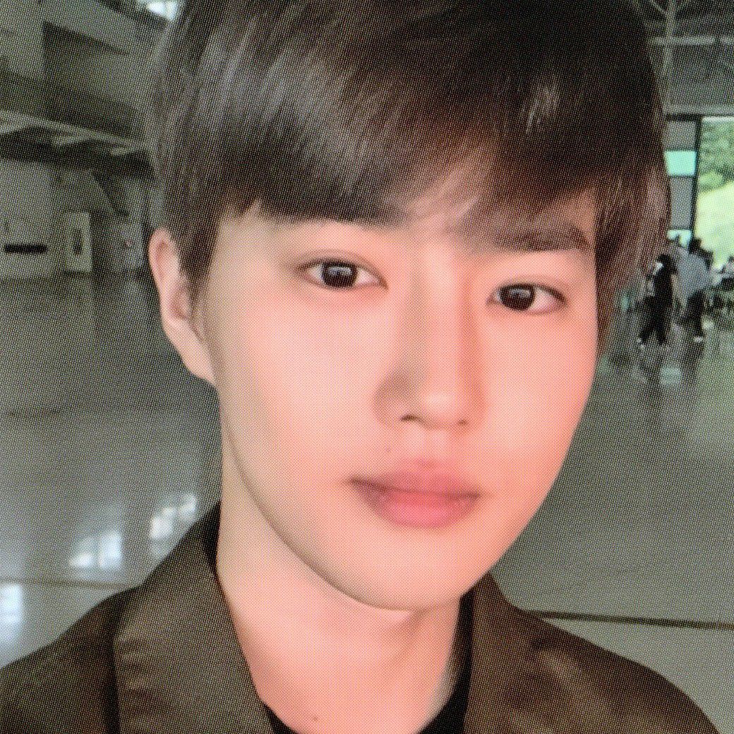 Suho (EXO)的幕后花絮