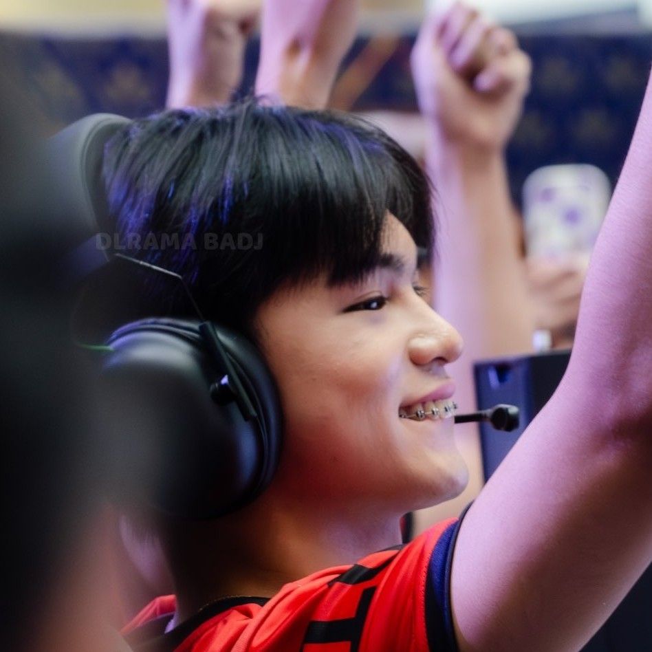 Latest photo of Jeromy (HORI7ON)