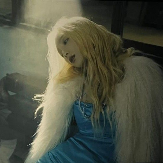 Latest photo of Taeyeon (Girls' Generation)