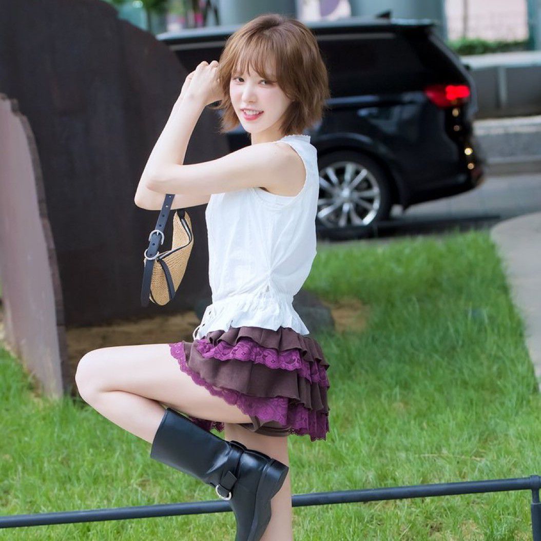 Behind-the-scenes cut of Wendy (Red Velvet)