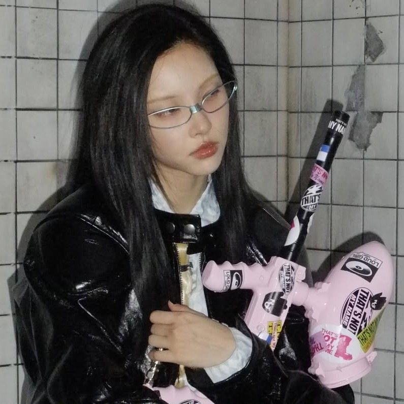 Potret di balik layar Yunah (ILLIT)