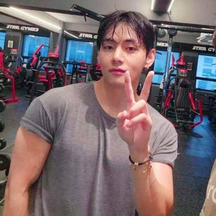 Latest photo of V (BTS)