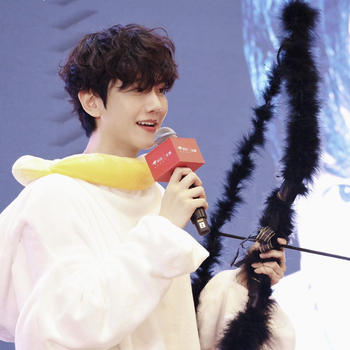 백현 (EXO) 최근 활동샷