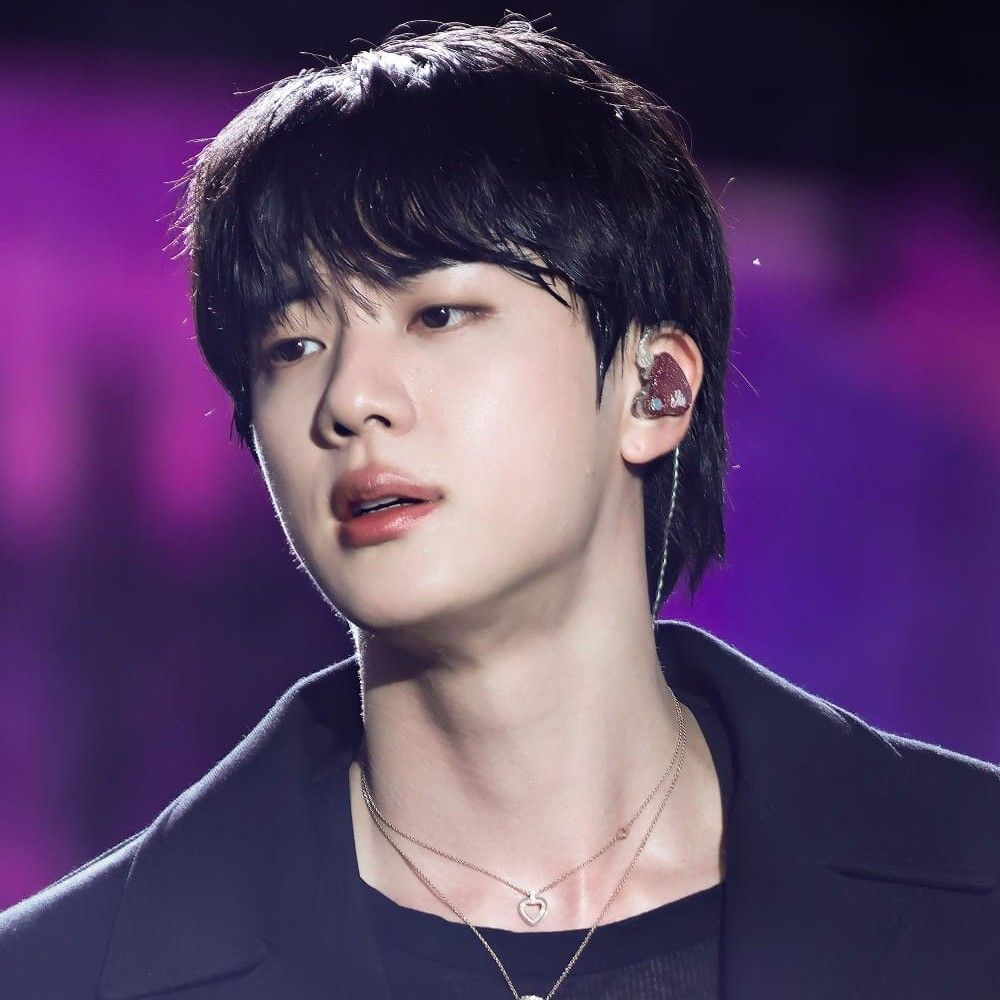 Potret di balik layar Jin (BTS)