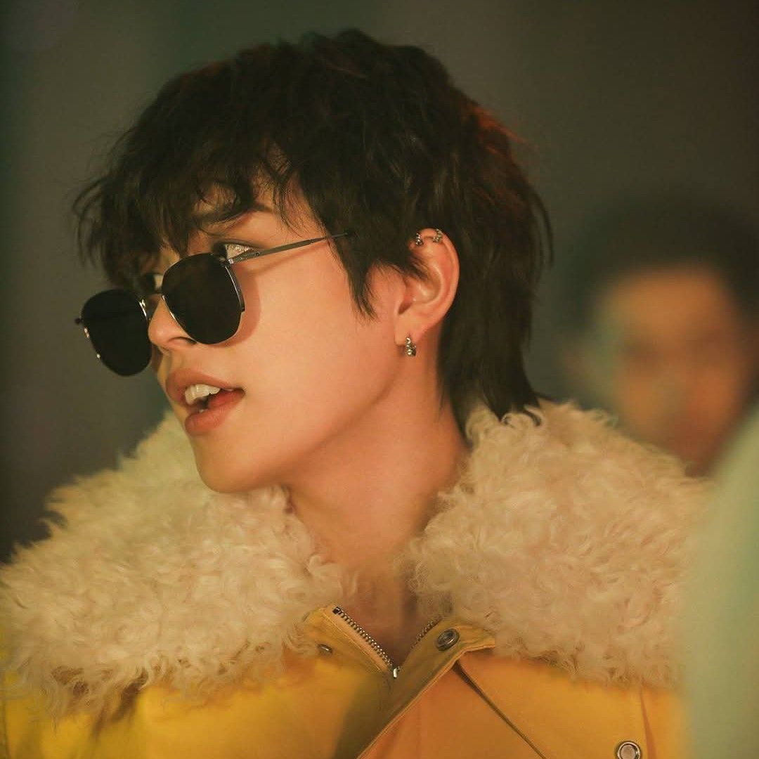 Behind-the-scenes cut of Hongjoong (ATEEZ)